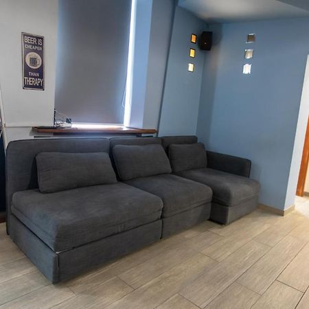 Stay In Pub Kamera Klub Apatment-City Center ลูบลิยานา ภายนอก รูปภาพ